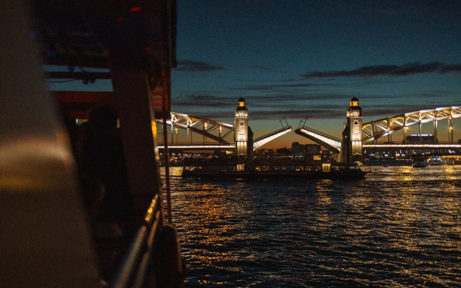 Night disco on the boat 