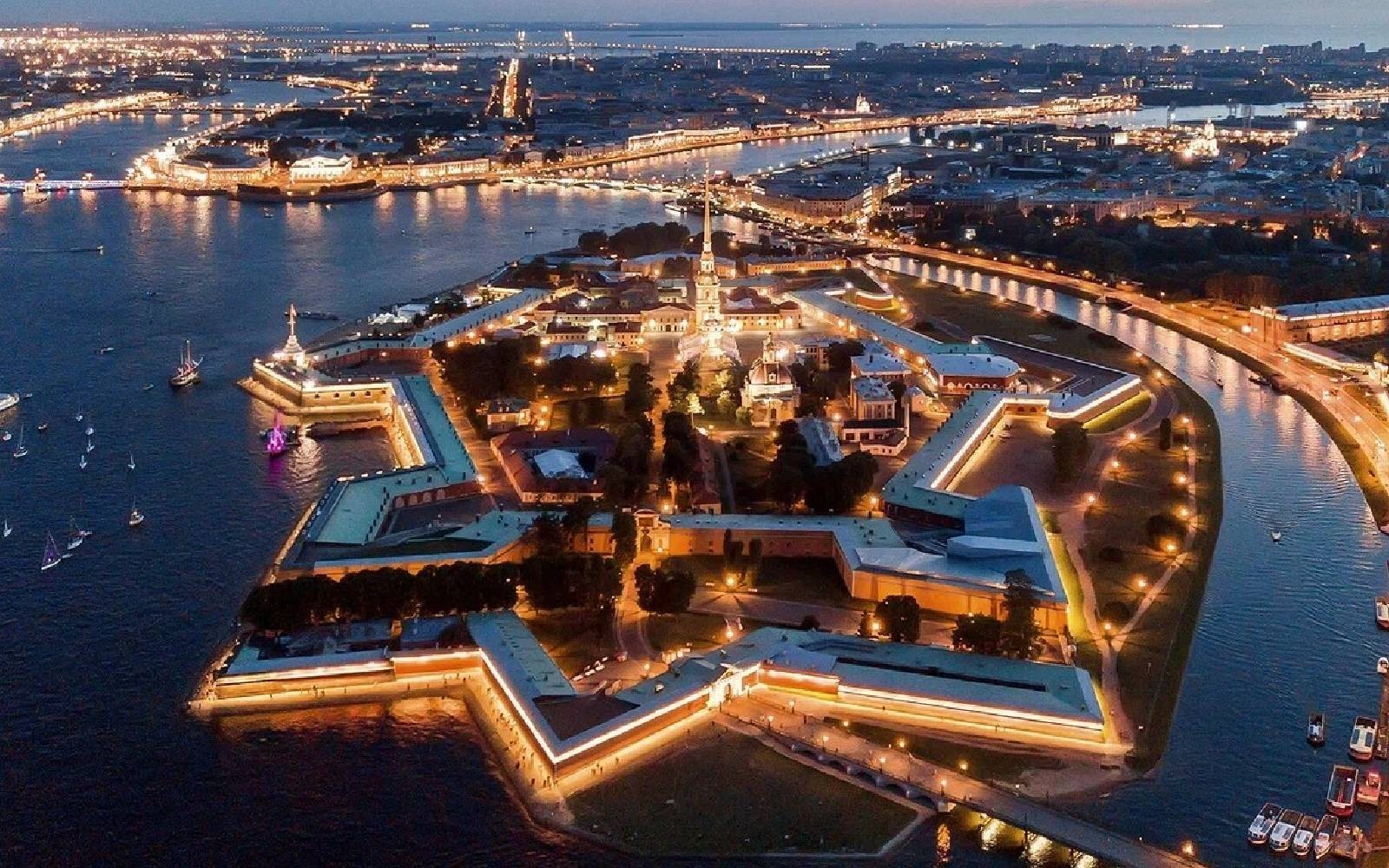 Peter and Paul Fortress at night