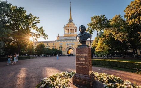 Weekend in Saint Petersburg: Classics and Suburbs (2 days / 1 night)