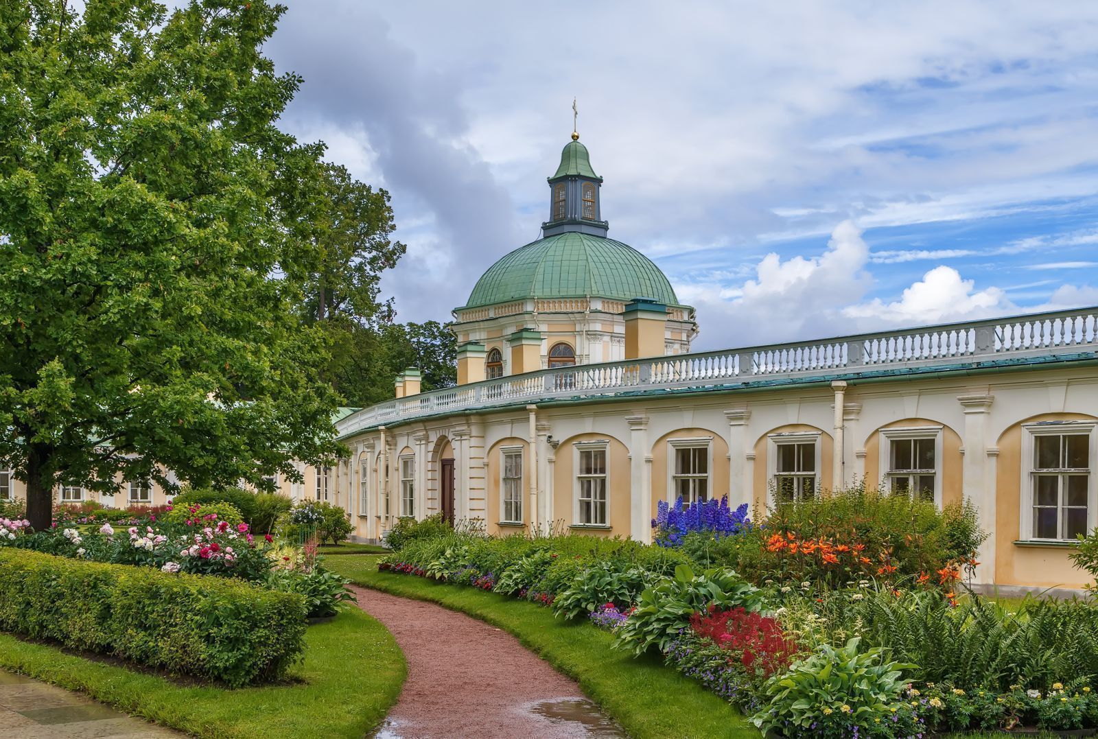 Oranienbaum (Menshikov and Chinese Palaces)