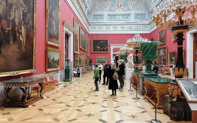 Keys to the Hermitage: private tour with an art historian (guide)