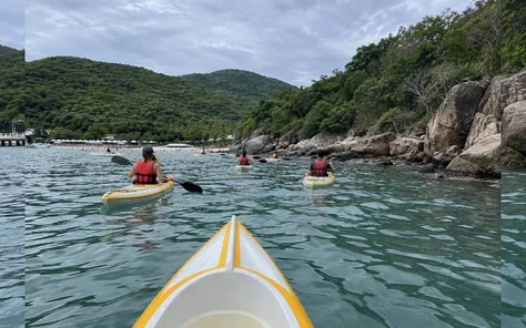 Sea kayaking in the bay of Hon Che Island (Vinpearl)