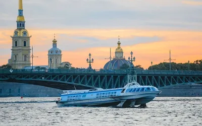 Meteor from Saint Petersburg to Peterhof