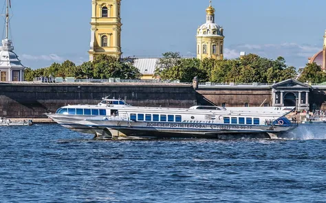 Meteor from St. Petersburg to Kronstadt